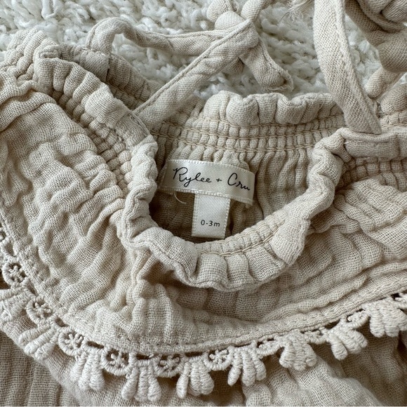 ‼️SOLD‼️ Rylee & Cru Ruffle Top - Picture 3 of 4